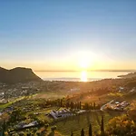 Sunset - Enjoy Lodge *