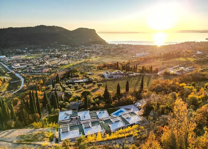 Lodge Sunset - Enjoy