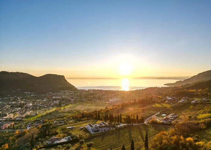 Sunset - Enjoy Lodge *