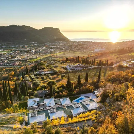 Lodge Sunset - Enjoy