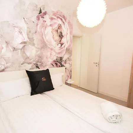 Sunset - Enjoy Lodge